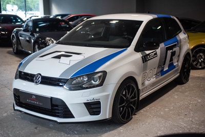 Volkswagen Polo 2.0 TSI 3 porte R-WRC (2)