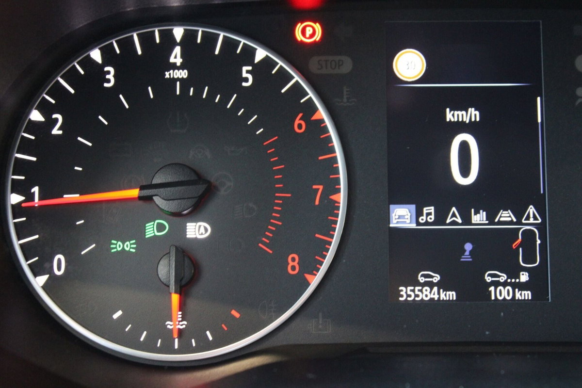 Renault Clio TCe 90 CV 5 porte Equilibre (7)