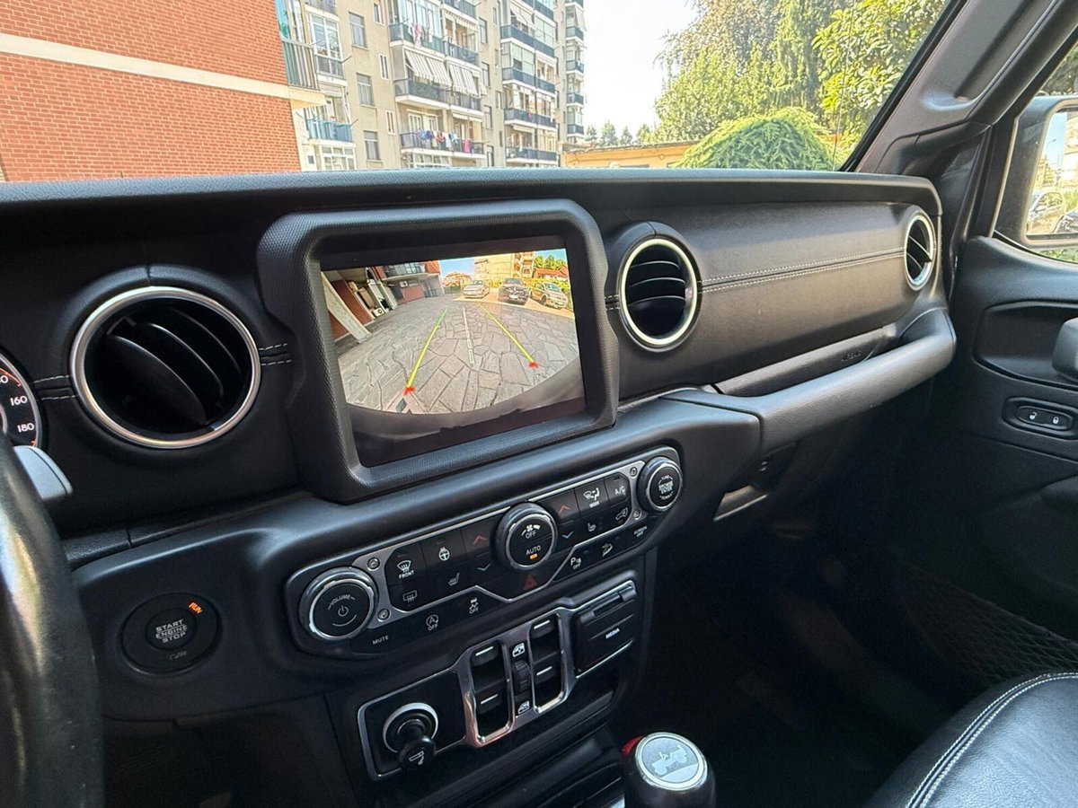 Jeep Wrangler Unlimited 2.2 Mjt II Sahara (14)