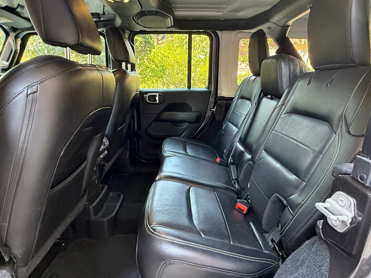 Jeep Wrangler Unlimited 2.2 Mjt II Sahara (16)