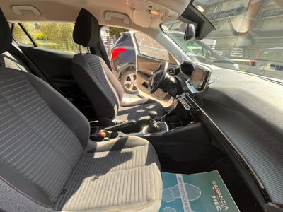 Peugeot 2008 PureTech 100 S&S Active (4)
