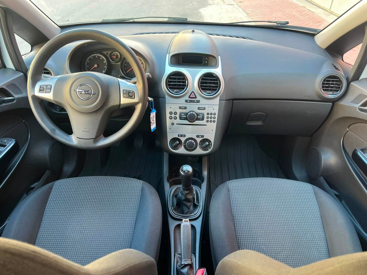 Opel Corsa 1.0 12V 3 porte One (14)