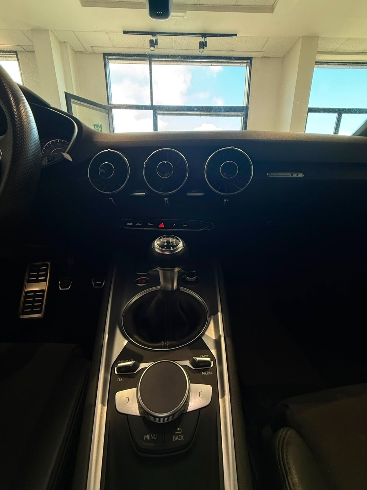 Audi TT Coupé 2.0 TFSI S line (10)