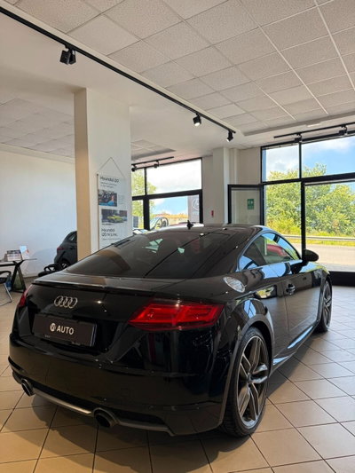 Audi TT Coupé 2.0 TFSI S line (6)