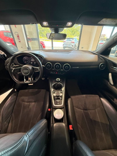 Audi TT Coupé 2.0 TFSI S line (8)