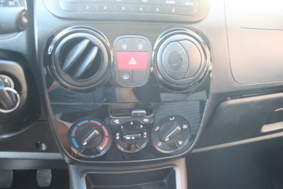 Fiat Qubo 1.3 MJT 95 CV Trekking (11)