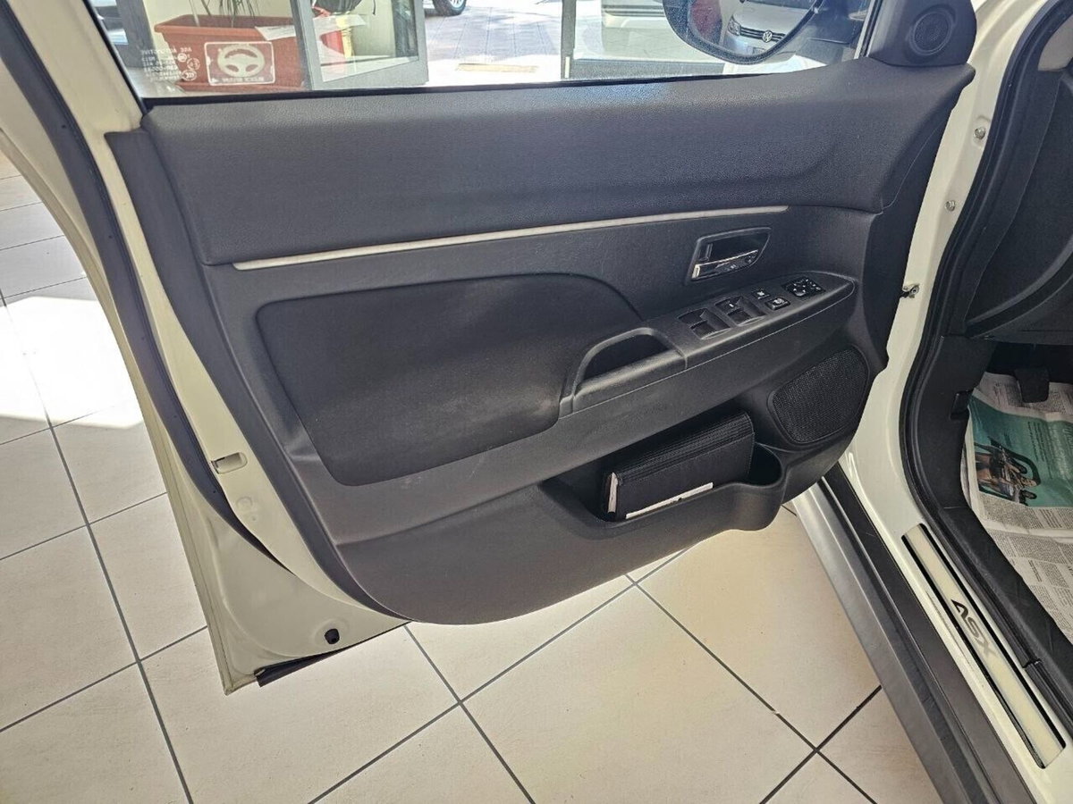 Mitsubishi ASX 1.8 DI-D 150 CV 2WD Intense ClearTec Panoramic (4)