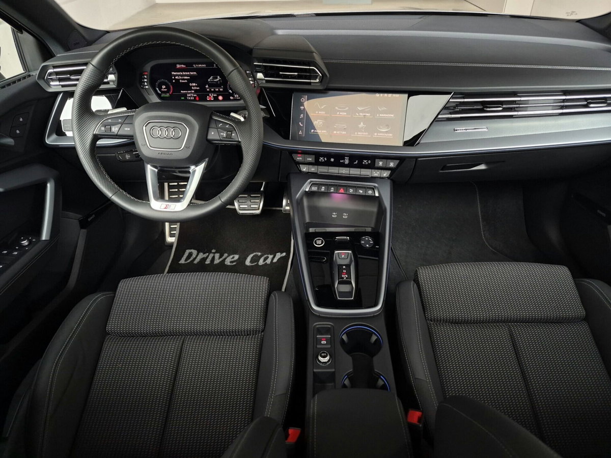 Audi A3 Sportback 35 TFSI S tronic S line edition (2)