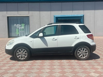 Fiat Sedici 2.0 MJT 16V DPF 4x4 Emotion (3)