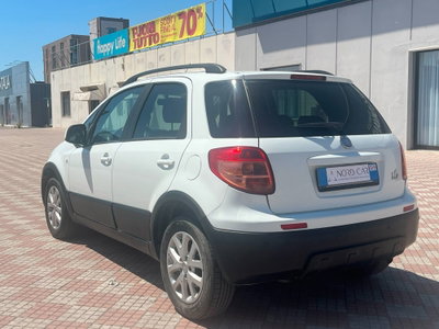 Fiat Sedici 2.0 MJT 16V DPF 4x4 Emotion (4)