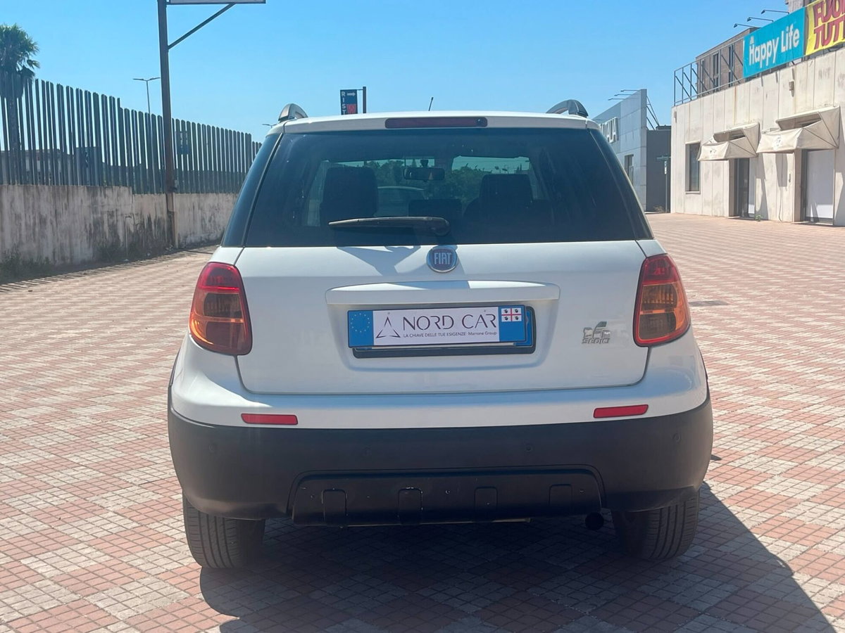Fiat Sedici 2.0 MJT 16V DPF 4x4 Emotion (5)