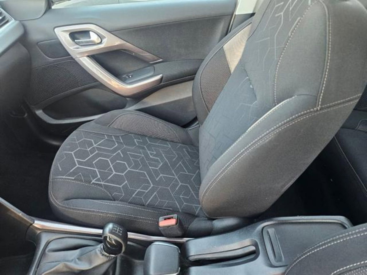 Peugeot 2008 75 Active (10)