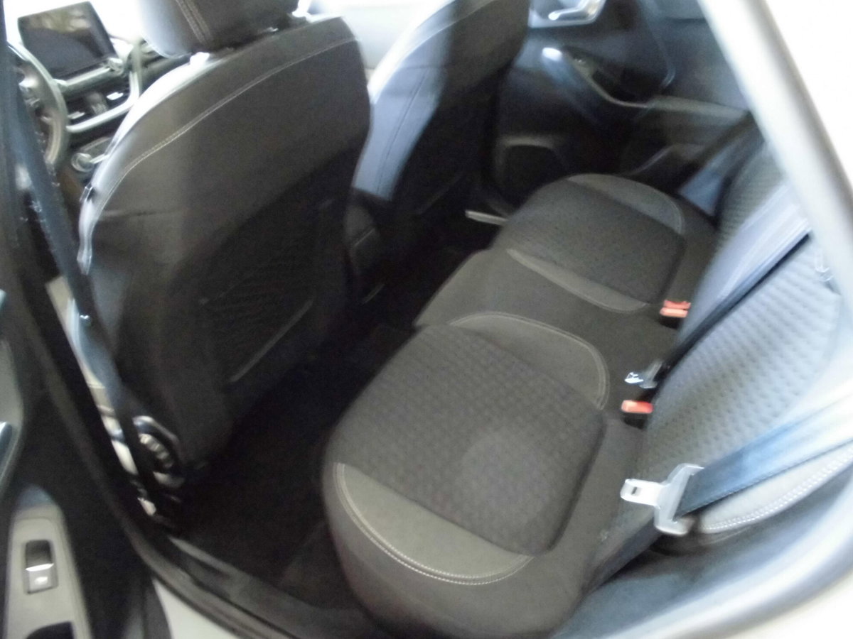 Ford Puma 1.0 EcoBoost Hybrid 125 CV S&S aut. Titanium X (13)