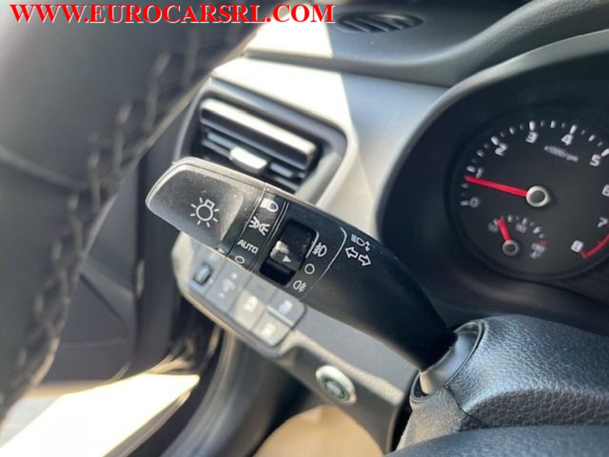 Kia Stonic 1.2 ECO GPL Urban (18)