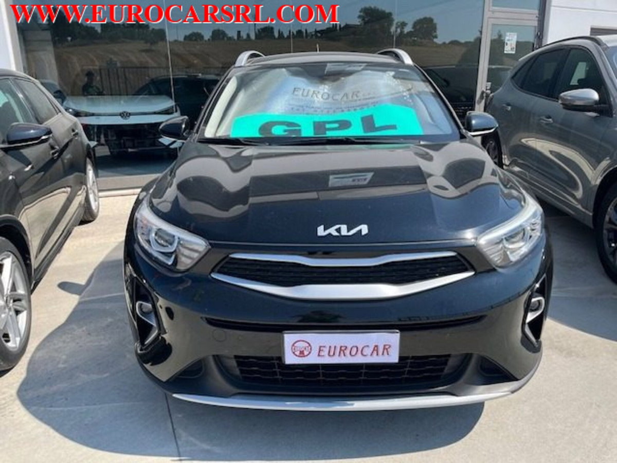 Kia Stonic 1.2 ECO GPL Urban (2)