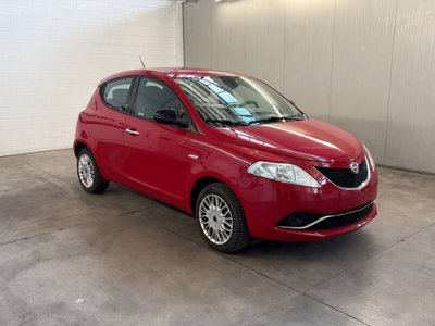 Lancia Ypsilon 1.2 69 CV 5 porte Gold (2)