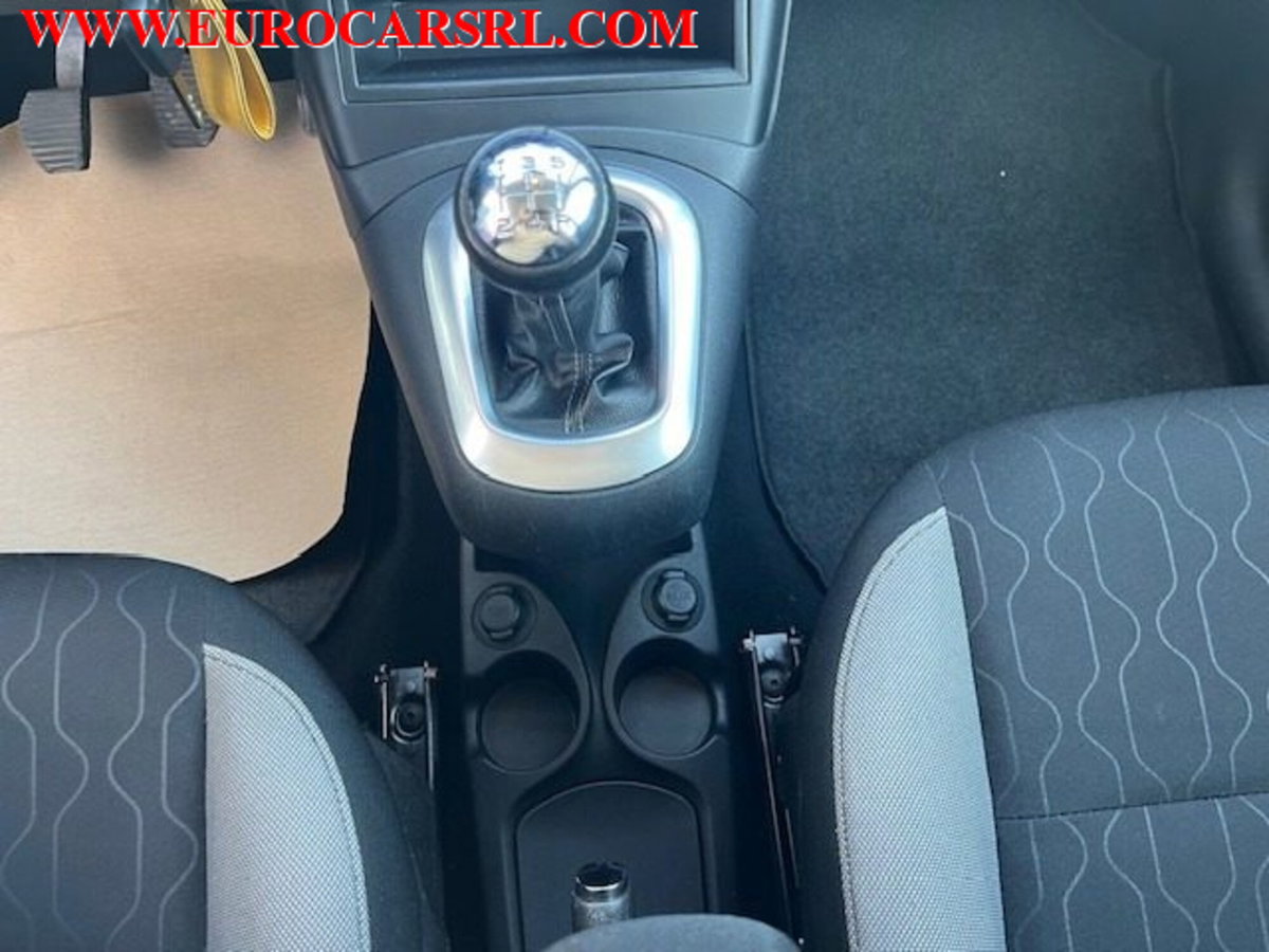 Citroen C3 Picasso 1.6 HDi 90 Seduction (17)