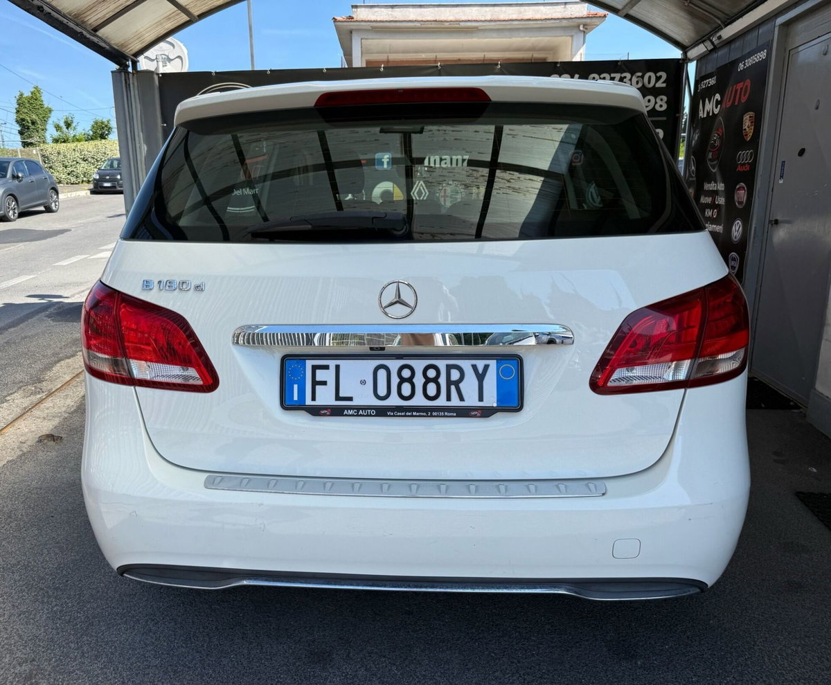 Mercedes-Benz Classe B 180 d Sport (10)