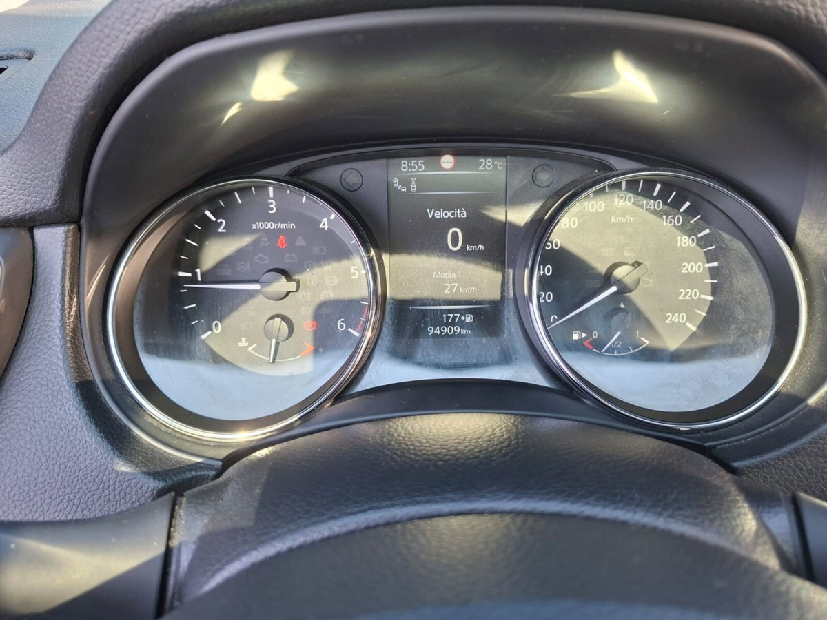 Nissan Qashqai 1.5 dCi Tekna (14)