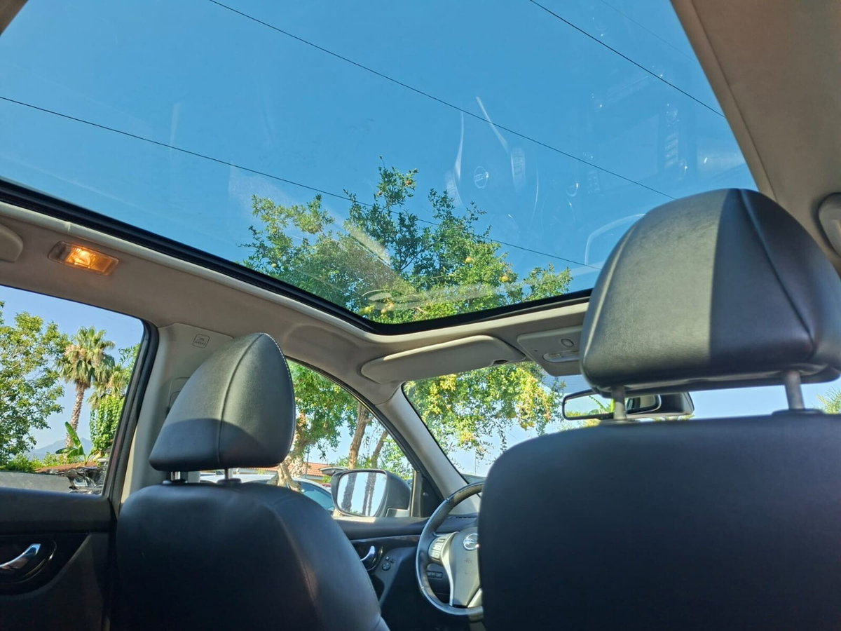 Nissan Qashqai 1.5 dCi Tekna (17)