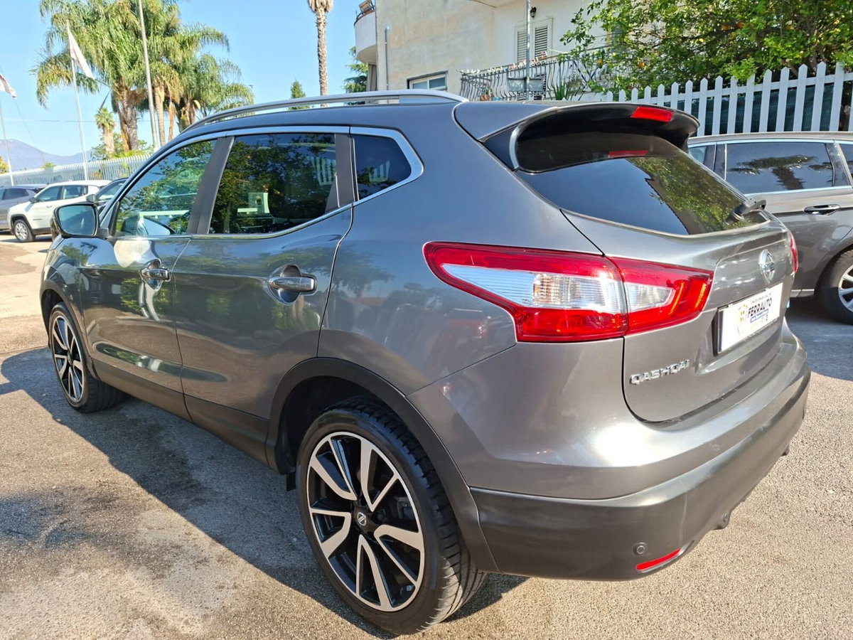 Nissan Qashqai 1.5 dCi Tekna (8)
