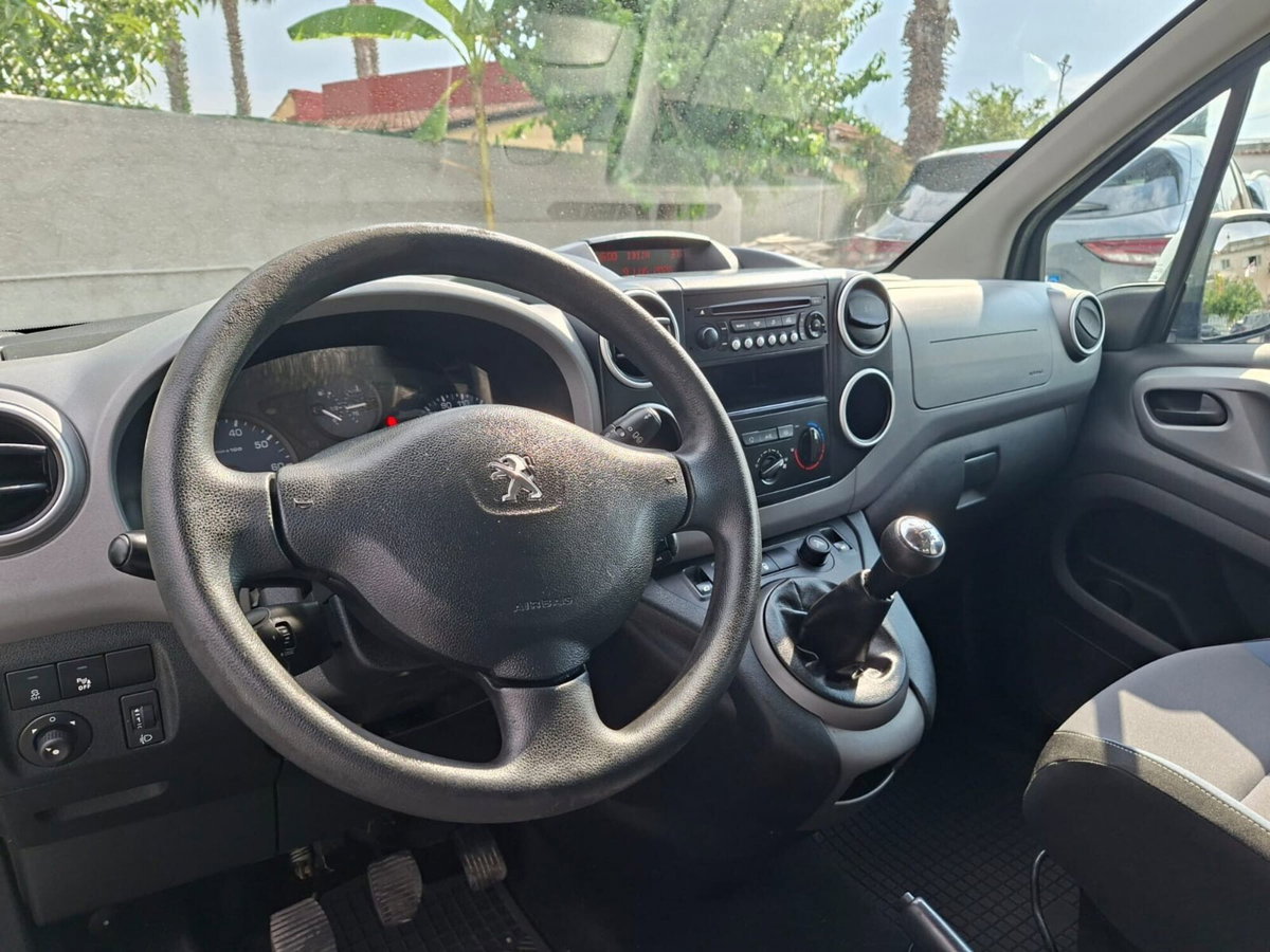 Peugeot Partner 1.6 VTi 120CV Style (12)