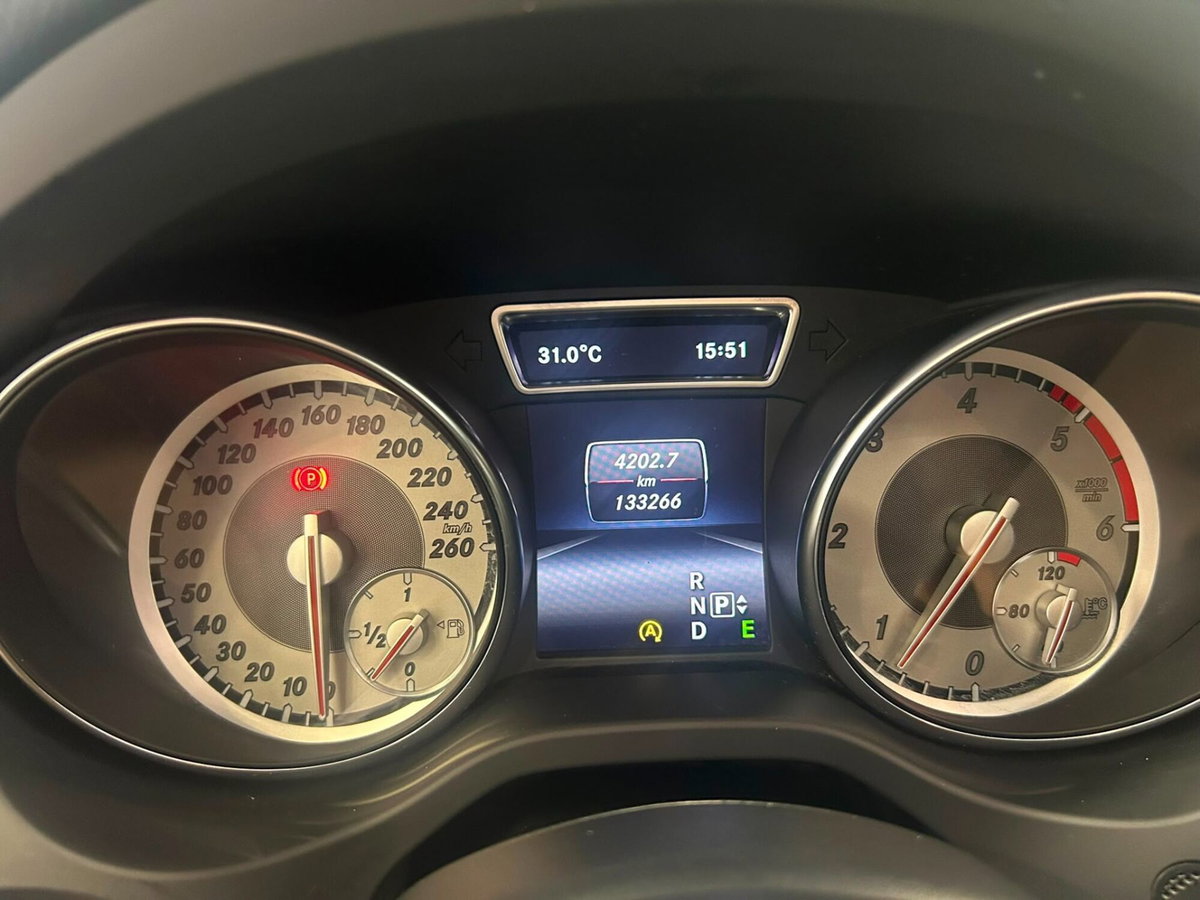 Mercedes-Benz GLA SUV 200 CDI Automatic Premium (19)