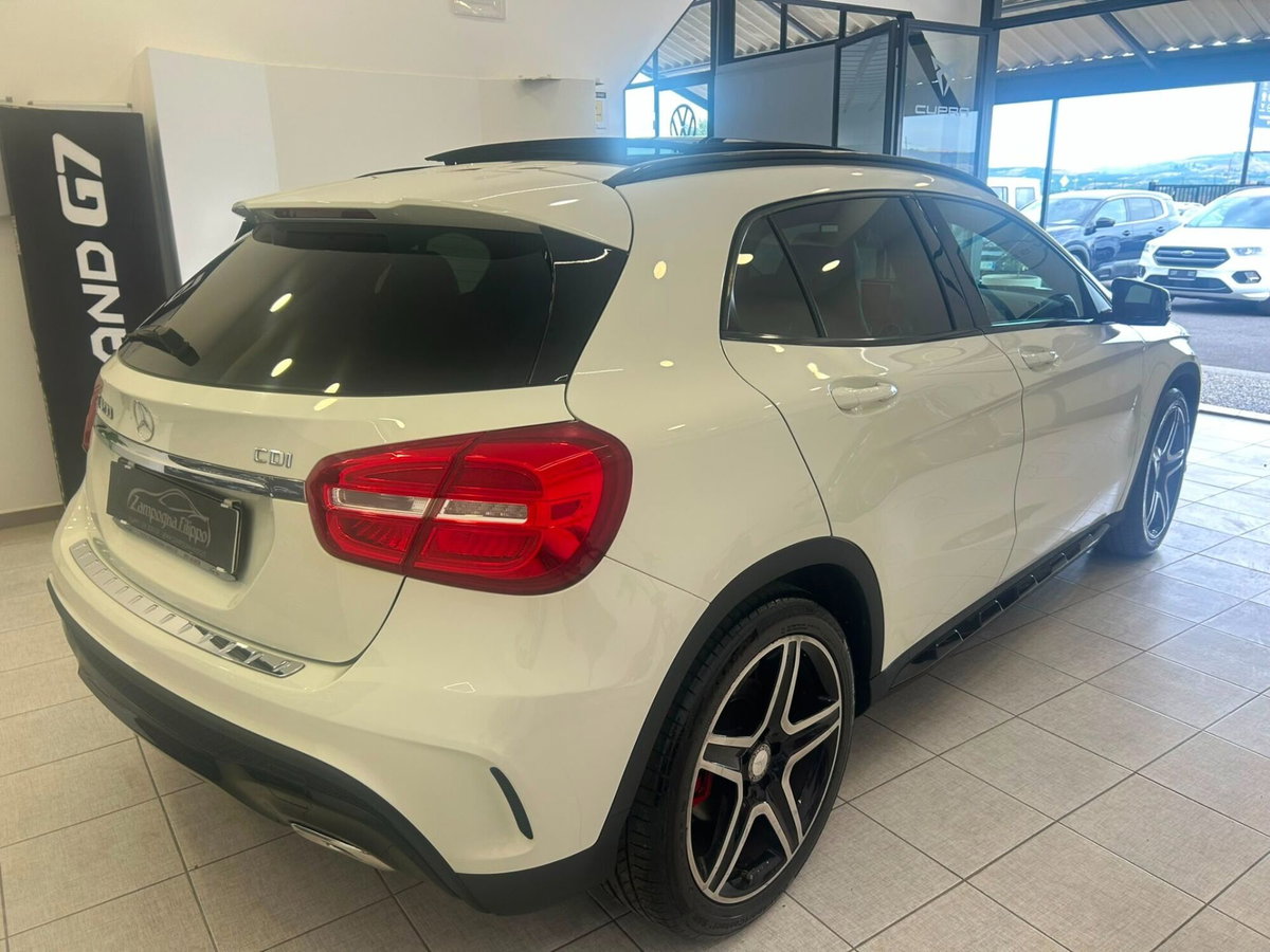 Mercedes-Benz GLA SUV 200 CDI Automatic Premium (4)
