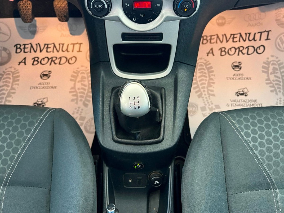 Ford Fiesta 1.4 5 porte Bz.- GPL Titanium (13)