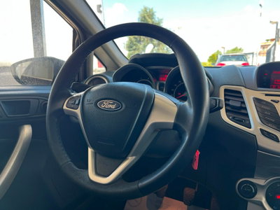 Ford Fiesta 1.4 5 porte Bz.- GPL Titanium (14)