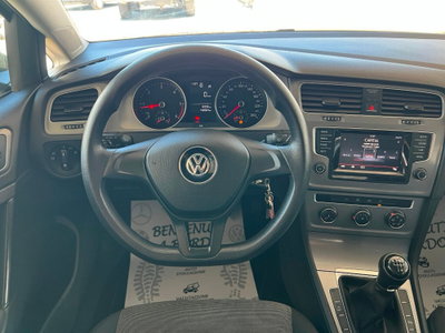 Volkswagen Golf 1.6 TDI 90 CV 5p. Trendline BlueMotion Technology (12)
