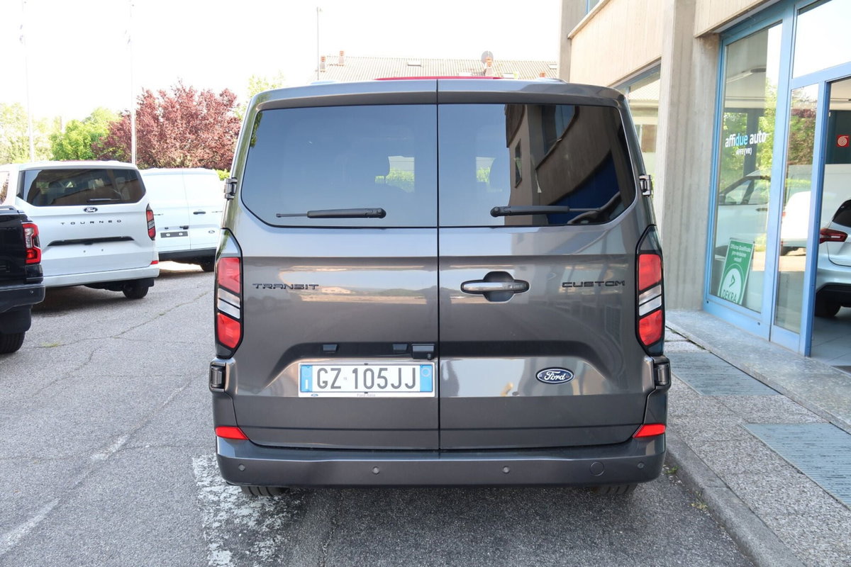 Ford Tourneo Custom tourneo custom V710 320 2.0 ecoblue 136cv Titanium L1H1 AWD A8 (6)