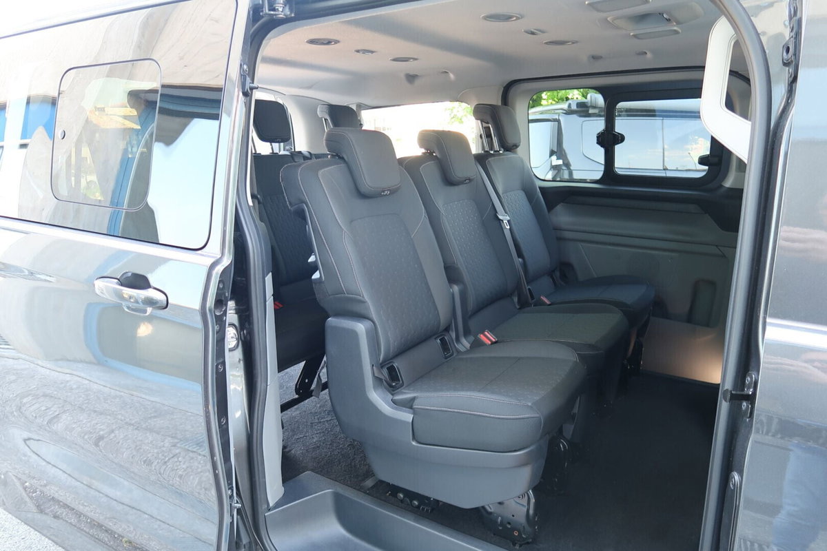 Ford Tourneo Custom tourneo custom V710 320 2.0 ecoblue 136cv Titanium L1H1 AWD A8 (7)