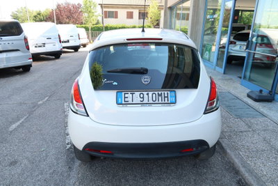 Lancia Ypsilon 0.9 TwinAir 85 CV 5 porte Metano Ecochic Elefantino (6)