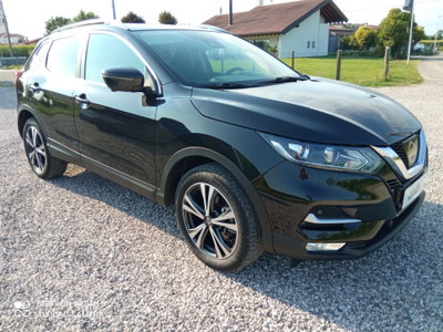 Nissan Qashqai 1.2 DIG-T Tekna (2)