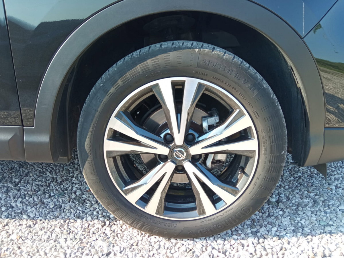 Nissan Qashqai 1.2 DIG-T Tekna (11)