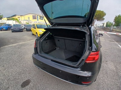 Audi A3 Sportback 35 TFSI COD S tronic Sport (16)