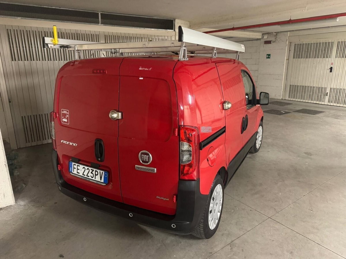 Fiat Fiorino Furgone cargo 1.3 mjt 95cv Adventure (4)