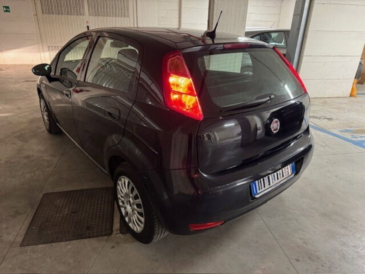 Fiat Punto 1.3 MJT II S&S 95 CV 5 porte Street (3)