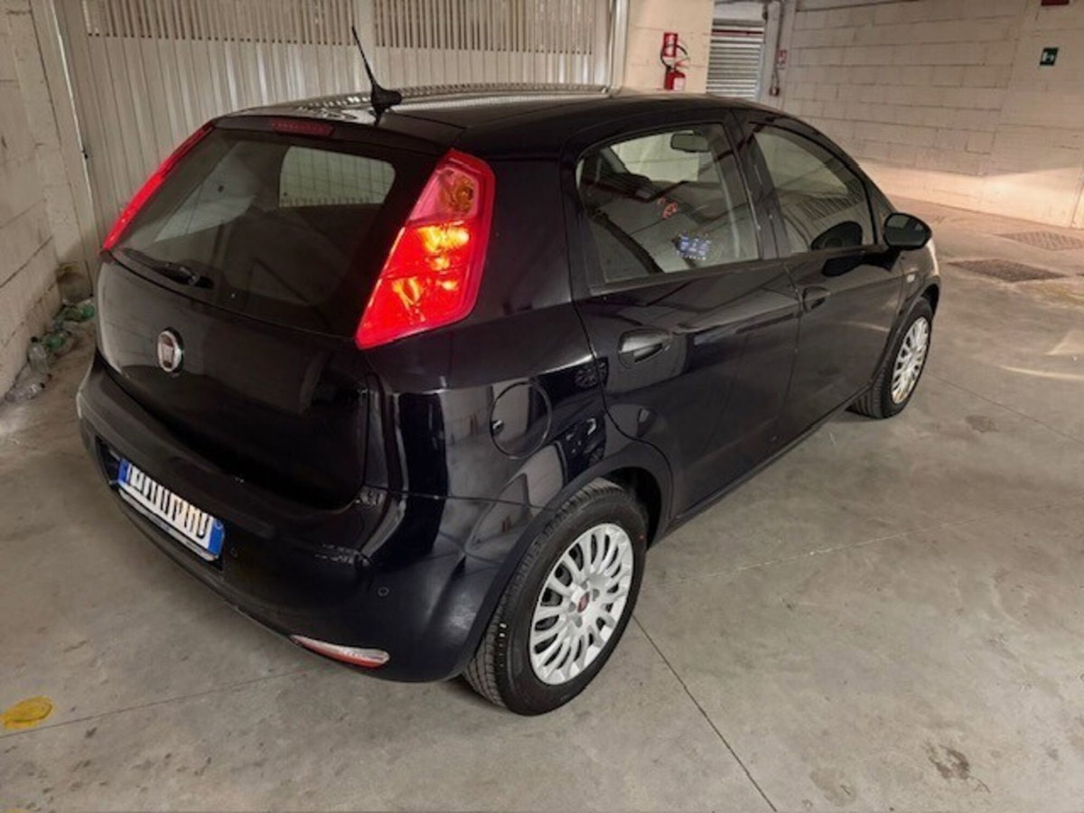 Fiat Punto 1.3 MJT II S&S 95 CV 5 porte Street (4)