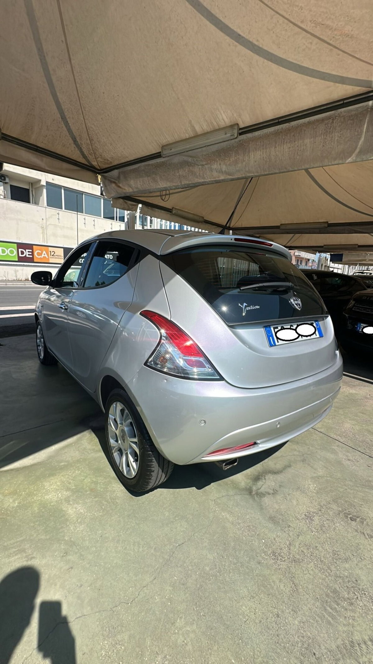 Lancia Ypsilon 1.2 69 CV 5 porte Gold (2)