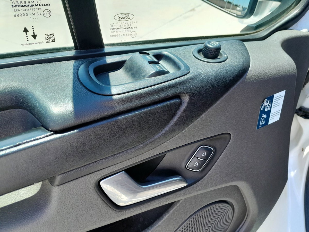 Ford Transit Custom Furgone 300 2.0 EcoBlue Hybrid 170 PL Furg. Titanium (14)