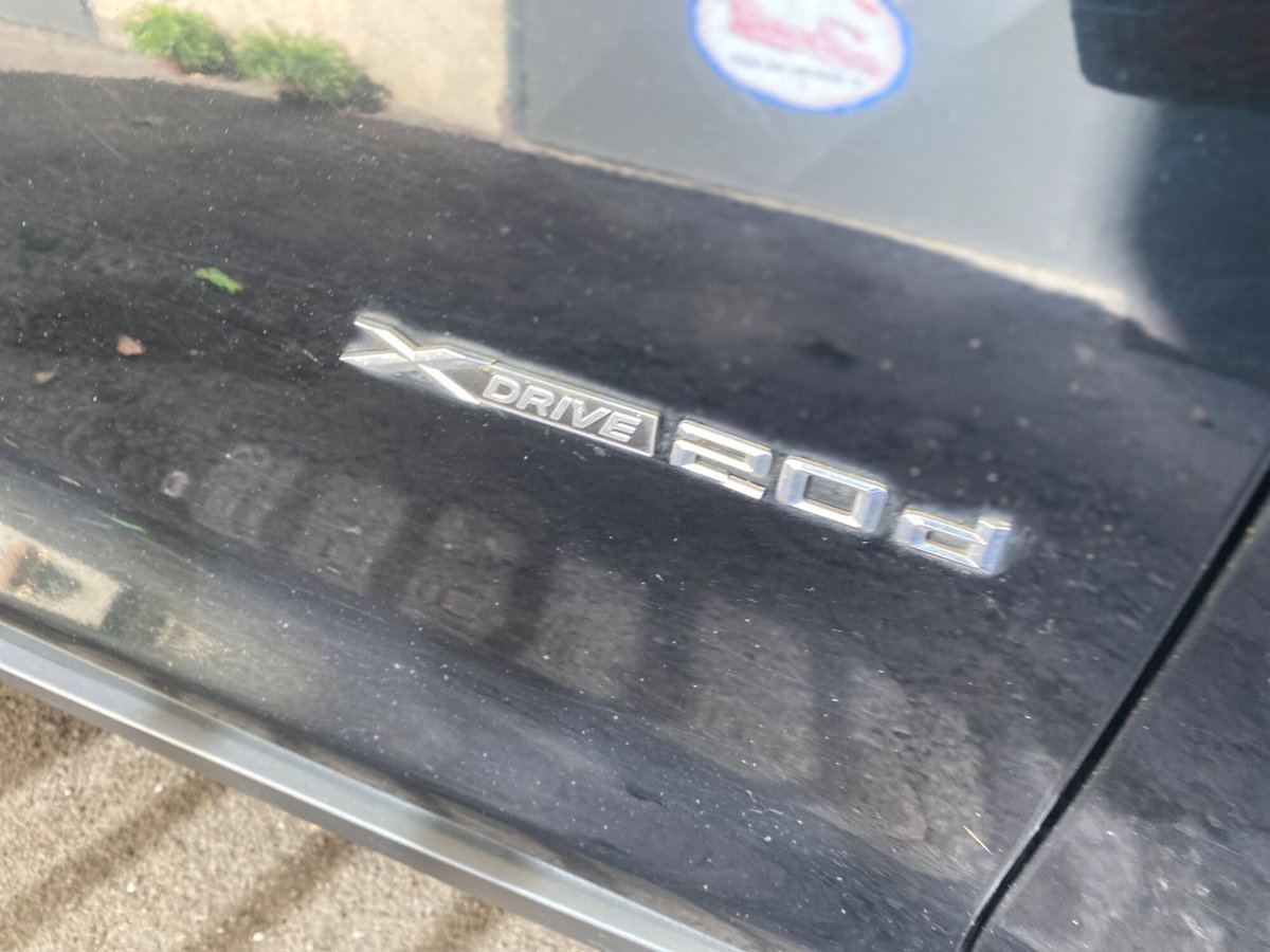 BMW X3 xDrive20d Futura (8)