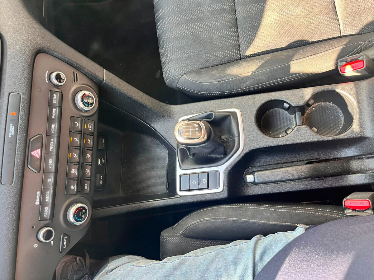 Kia Sportage 1.6 GDI 2WD Business Class (13)