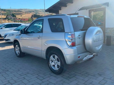 Suzuki Grand Vitara 1.9 DDiS 3 porte Offroad (6)