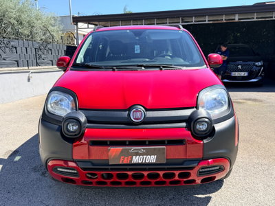 Fiat Panda 1.0 FireFly S&S Hybrid City Cross usata