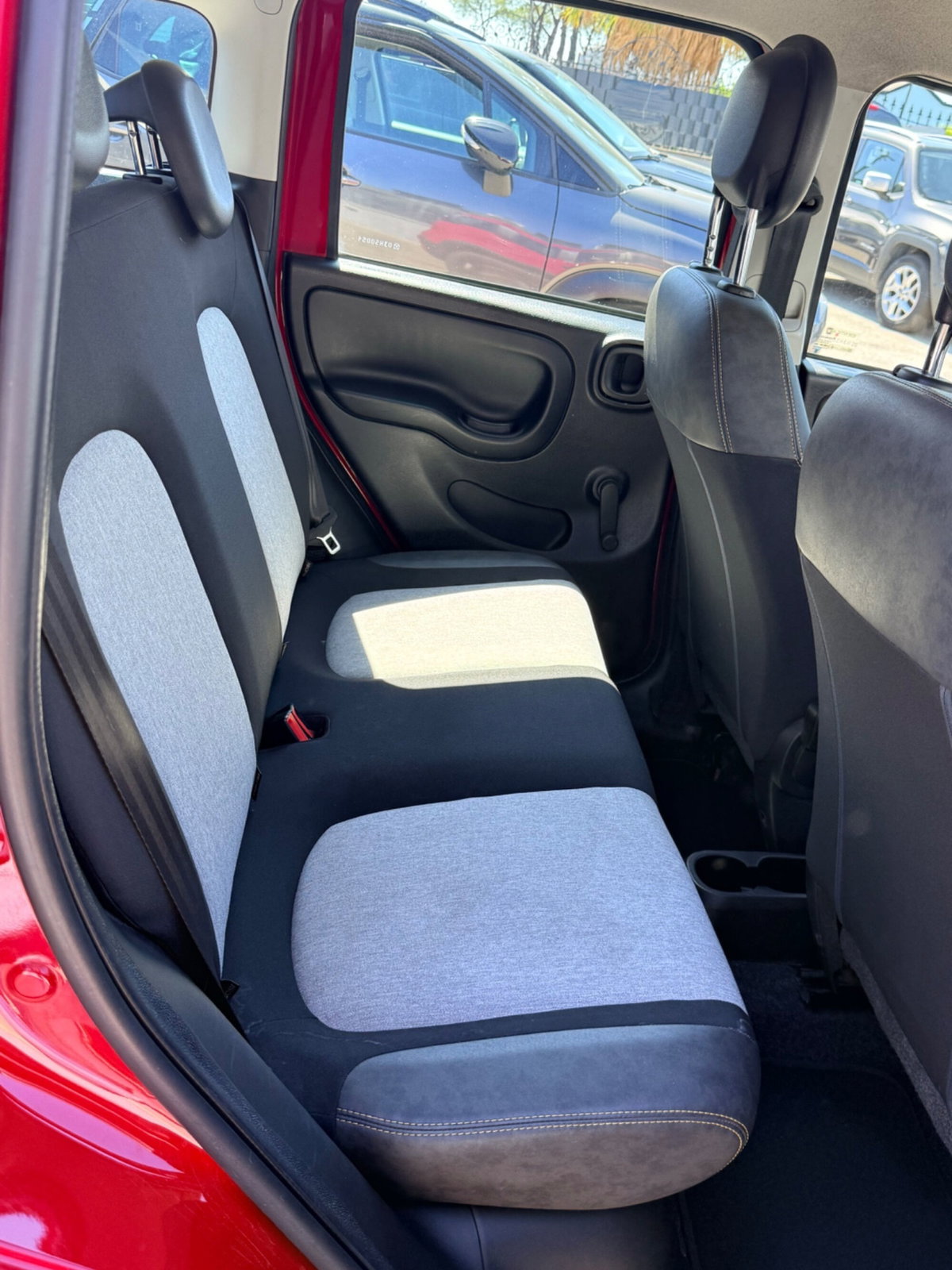 Fiat Panda 1.0 FireFly S&S Hybrid City Cross (12)