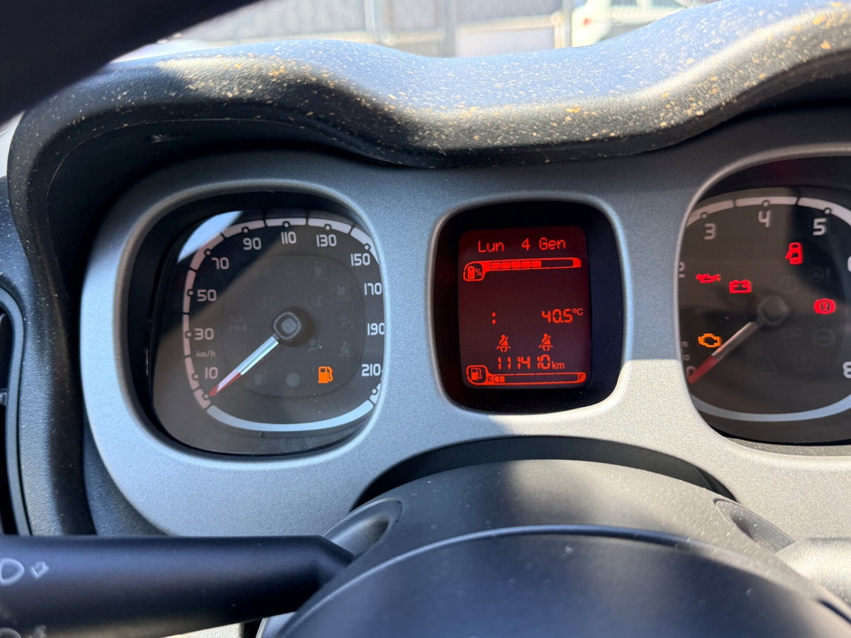 Fiat Panda 1.0 FireFly S&S Hybrid City Cross (16)