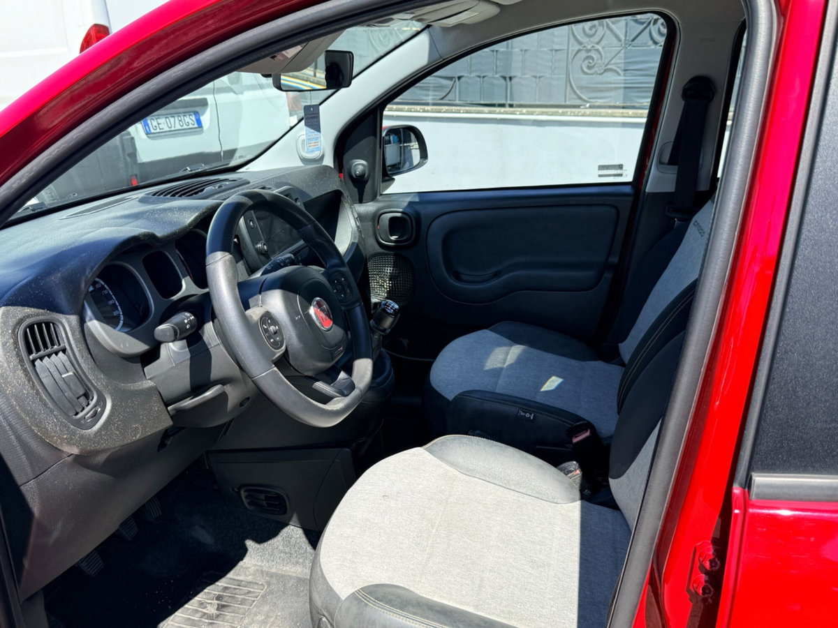 Fiat Panda 1.0 FireFly S&S Hybrid City Cross (7)