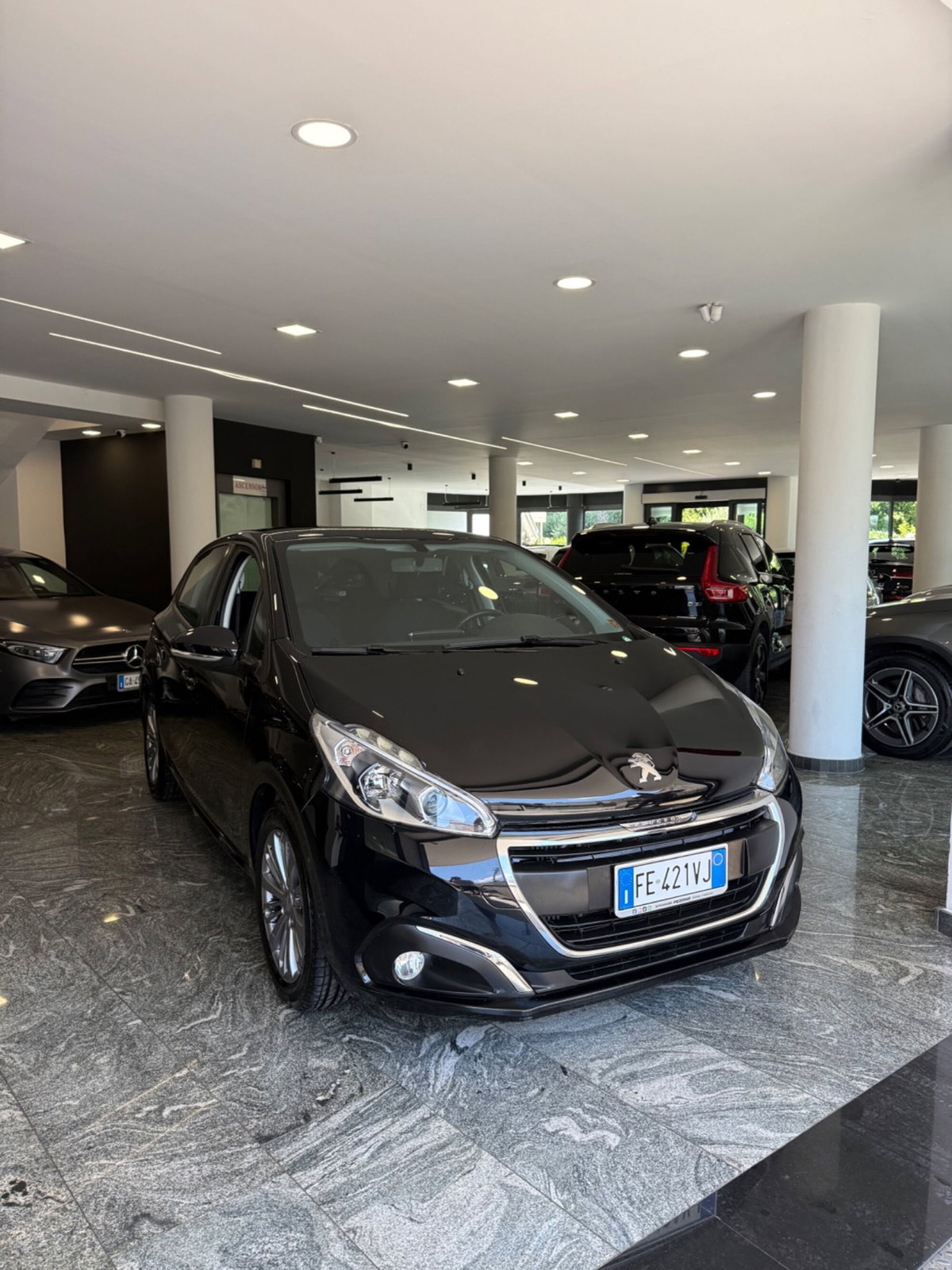 Peugeot 208 75 5 porte Allure (3)